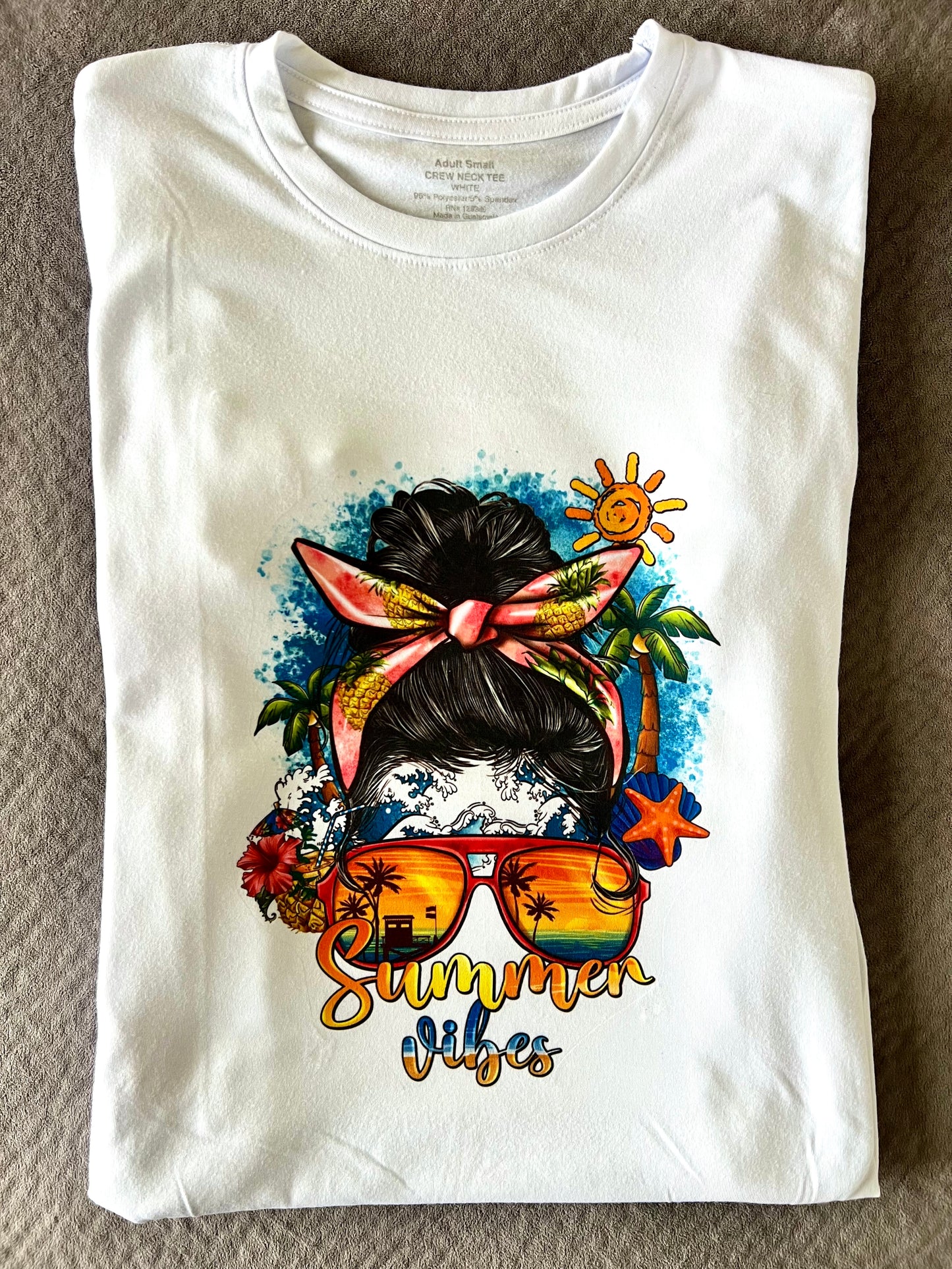 Summer Vibes Girl T-shirt